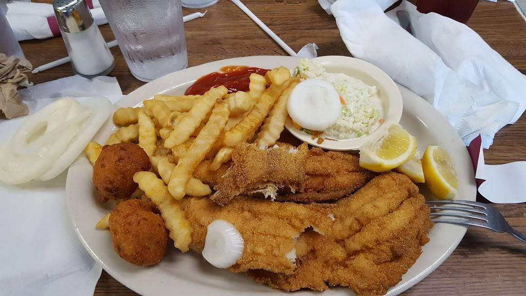 Little Libbys Catfish | restaurant | 234 Lime Quarry Rd, Madison, AL 35758, USA | 2567720191 OR +1 256-772-0191