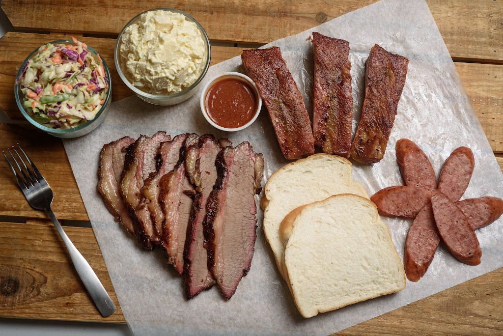 Grab -N- Geaux Smokehouse | restaurant | 2401 Westwood Rd, Westlake, LA 70669, USA | 3372144249 OR +1 337-214-4249