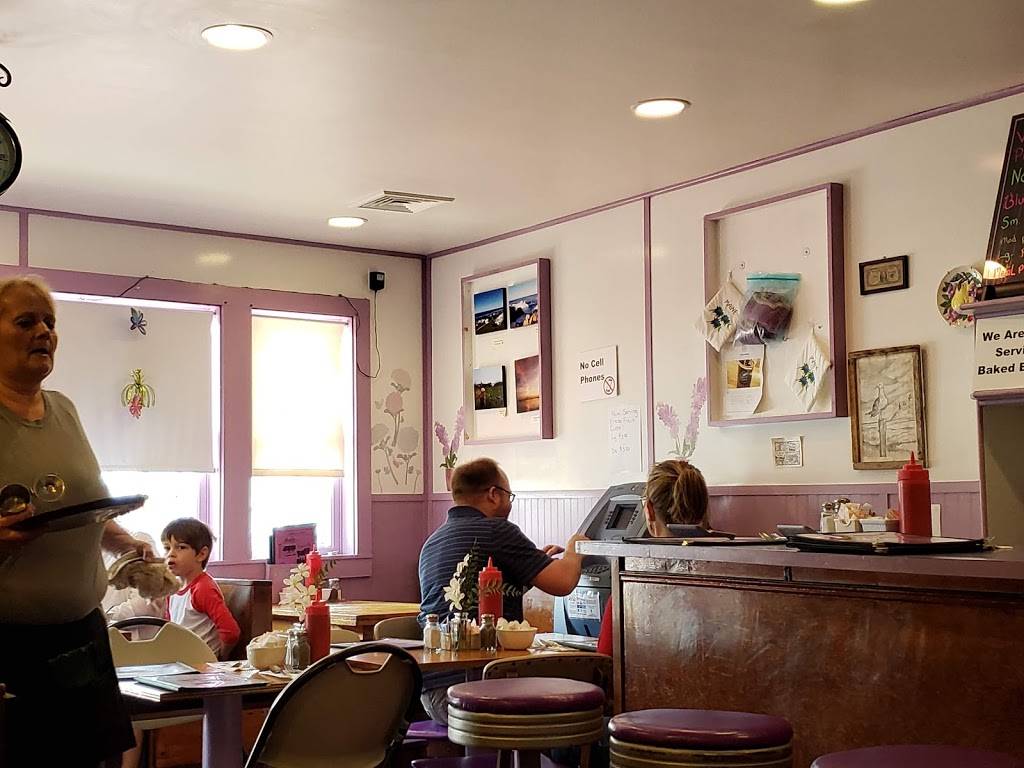 Purple Palace | restaurant | 3 Railroad Ave, York, ME 03909, USA | 2073634650 OR +1 207-363-4650