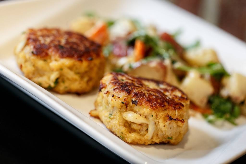 Riptide By The Bay | restaurant | 1718 Thames St, Baltimore, MD 21231, USA | 4434385943 OR +1 443-438-5943