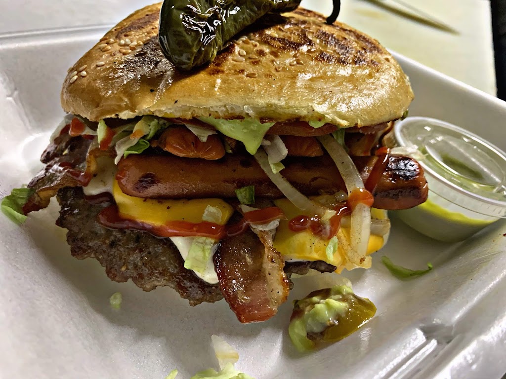 Pumbah’s Tacos & Burgers | restaurant | 201 W 1st St, Dumas, TX 79029, USA | 8069227336 OR +1 806-922-7336