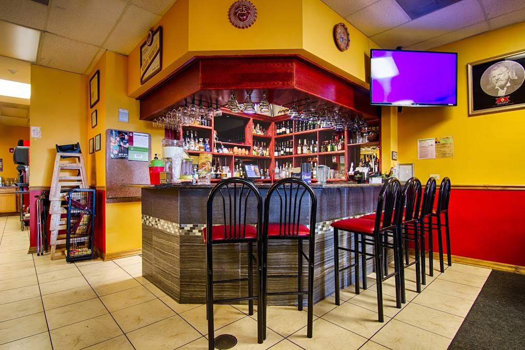 Las Cazuelitas Restaurant | restaurant | 21 Crystal Lake Plaza, Crystal Lake, IL 60014, USA | 8158930802 OR +1 815-893-0802