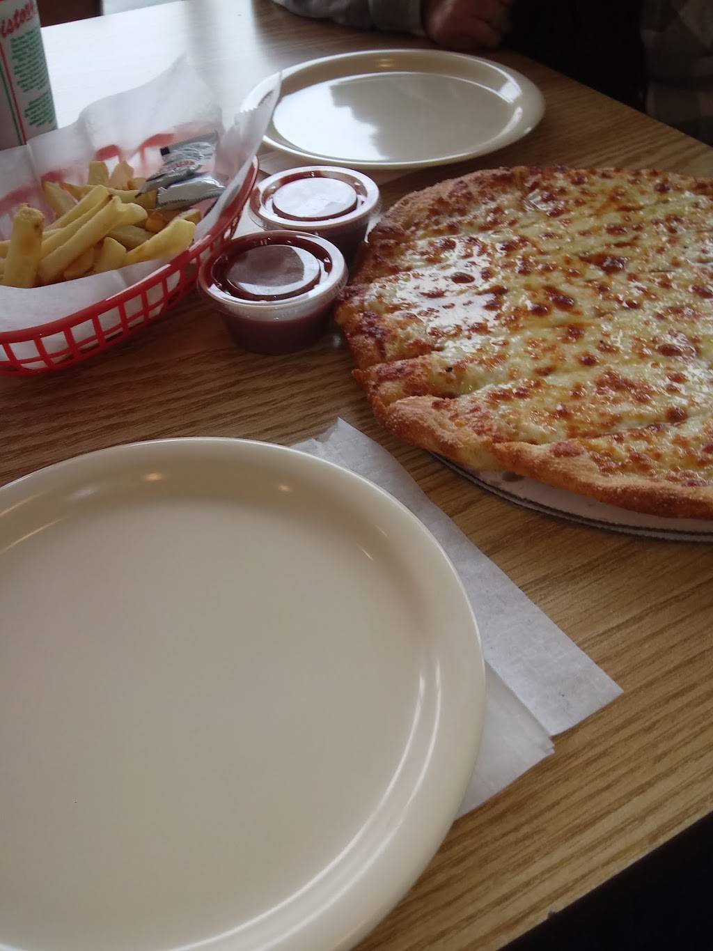 Mancinos Pizza & Grinders | restaurant | 3300 Ridge Rd, Lansing, IL 60438, USA | 7084746337 OR +1 708-474-6337