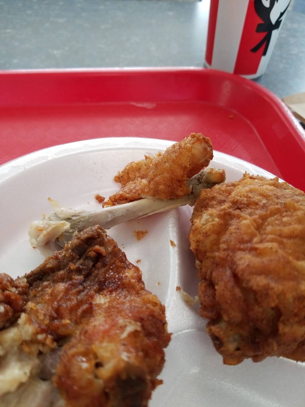 KFC | restaurant | 3984 Parkway, Pigeon Forge, TN 37863, USA | 8654534371 OR +1 865-453-4371