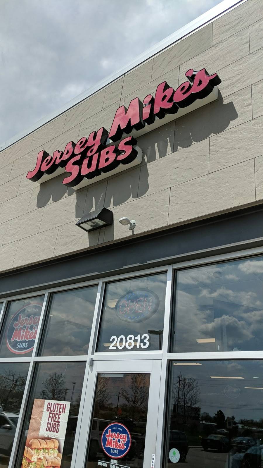 Jersey Mikes Subs | meal takeaway | 20813 Hall Rd, Macomb, MI 48044, USA | 5862135140 OR +1 586-213-5140
