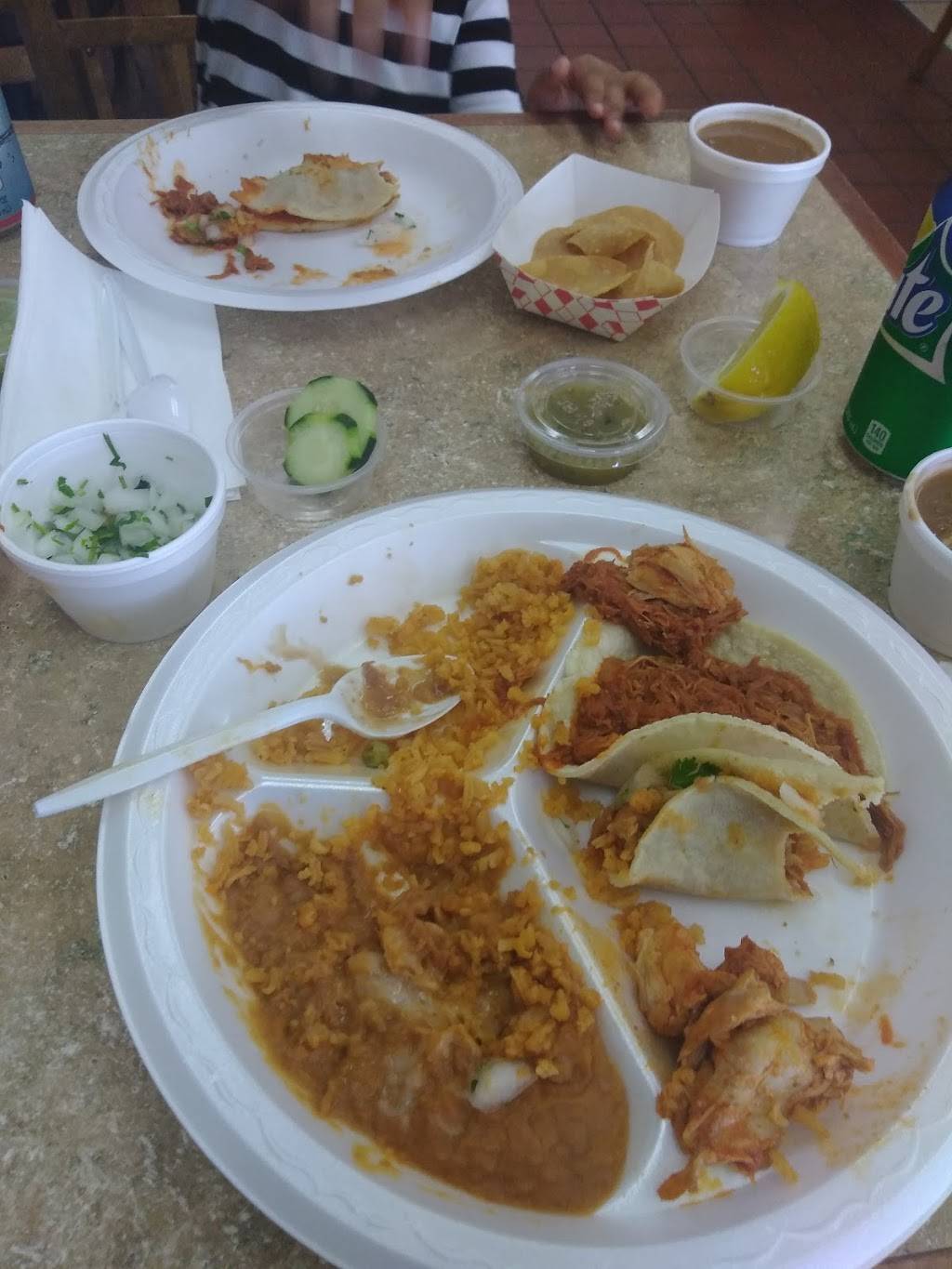 Tacos Los Carnales | restaurant | 1262 W Foothill Blvd, Upland, CA 91786, USA | 9099469276 OR +1 909-946-9276