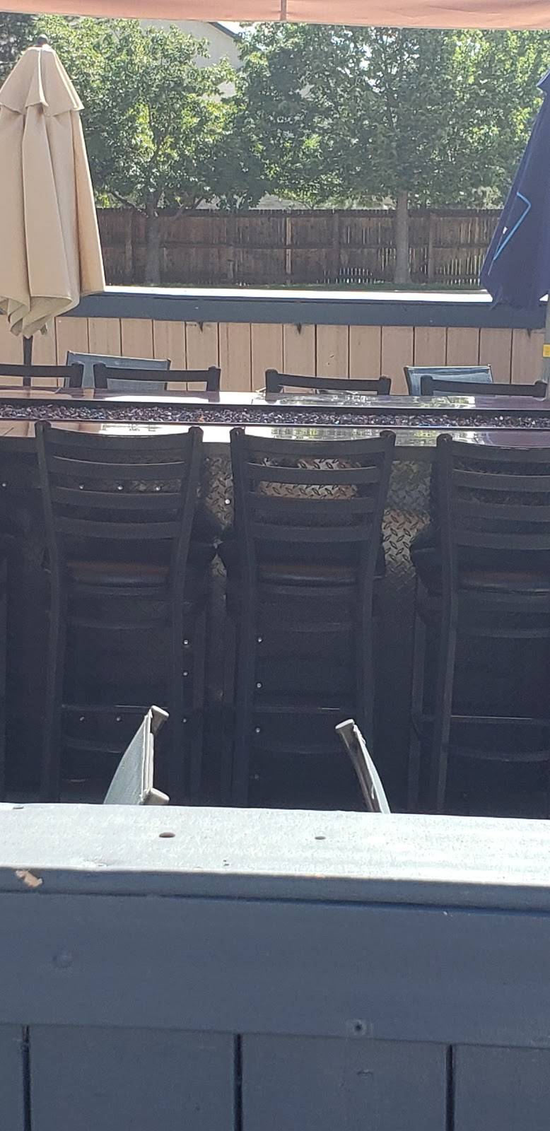 Malloys Bar & Grille | restaurant | 11550 W Meadows Dr, Littleton, CO 80127, USA | 3039728658 OR +1 303-972-8658