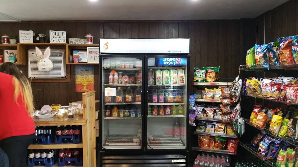 Vitos Hoagie House | restaurant | 201 Parade St, St Marys, PA 15857, USA | 8148346814 OR +1 814-834-6814