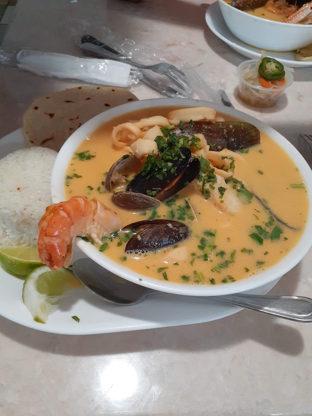 El Atlakat | restaurant | 2273 NW 7th St, Miami, FL 33125, USA | 3056432545 OR +1 305-643-2545