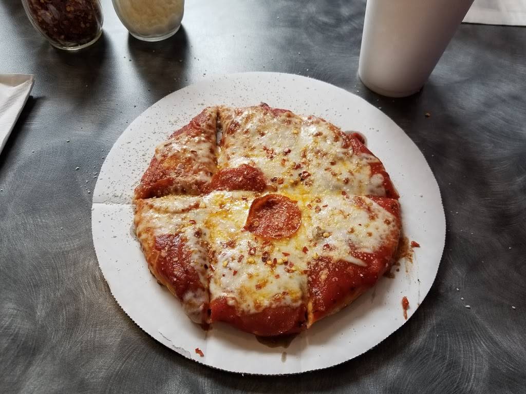 Doozys Sub & Pizza Shop | restaurant | 316 S 16th St, Omaha, NE 68102, USA | 4029918274 OR +1 402-991-8274