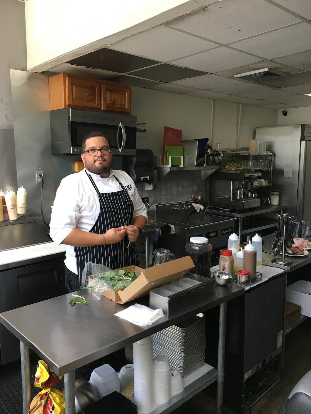 Mina Bistro | restaurant | 63 NW 9th St, Miami, FL 33136, USA | 3053815624 OR +1 305-381-5624