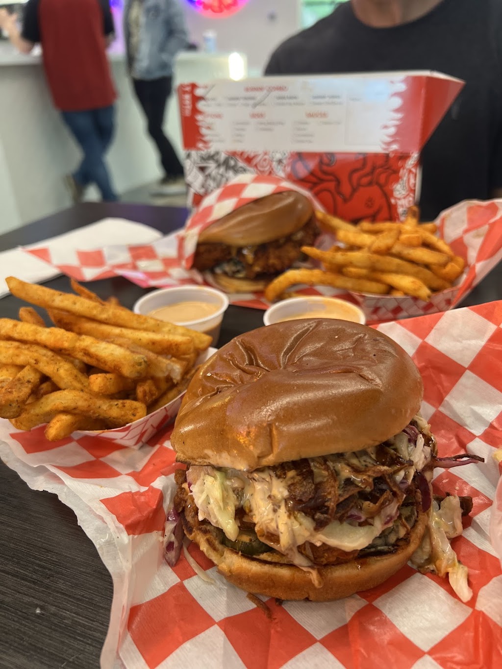 Burnin Mouth Nashville Hot Chicken | restaurant | 1229 8th Ave Ste 127, Fort Worth, TX 76104, USA | 8176785400 OR +1 817-678-5400