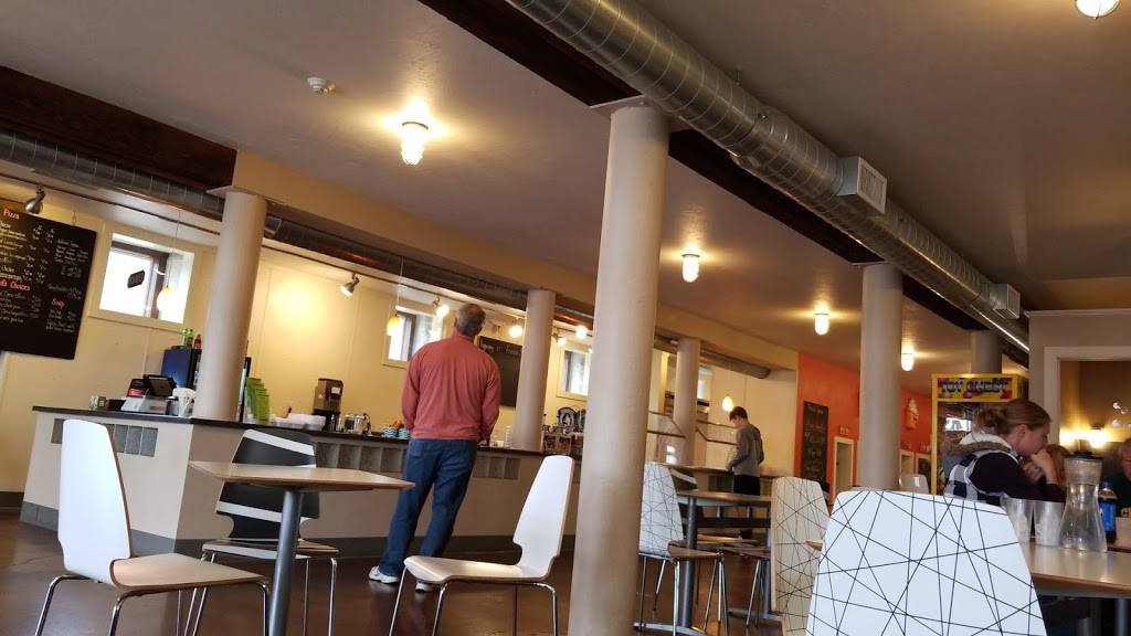 The Spoon | restaurant | 210 S 1st Ave, Sturgeon Bay, WI 54235, USA | 9208180250 OR +1 920-818-0250