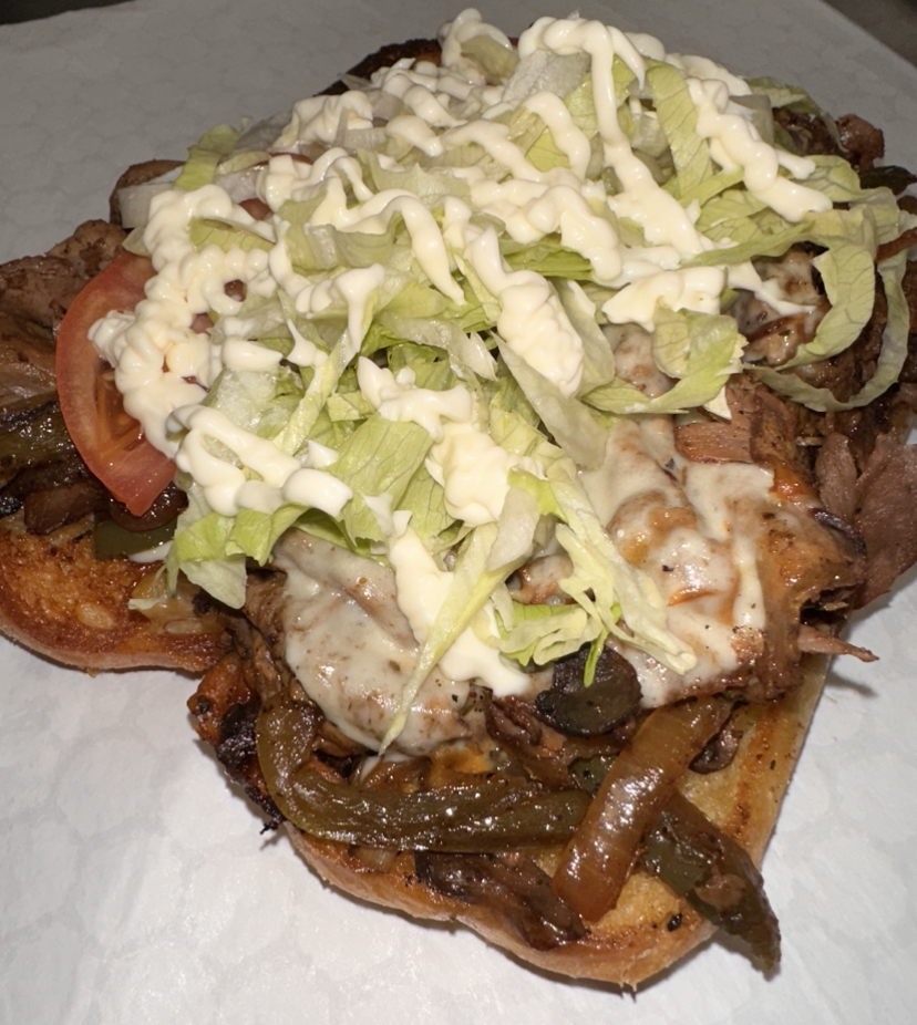 Chillyeee Phillys and Beefs | restaurant | 427 N Kedzie Ave, Chicago, IL 60612, USA | 7739003855 OR +1 773-900-3855