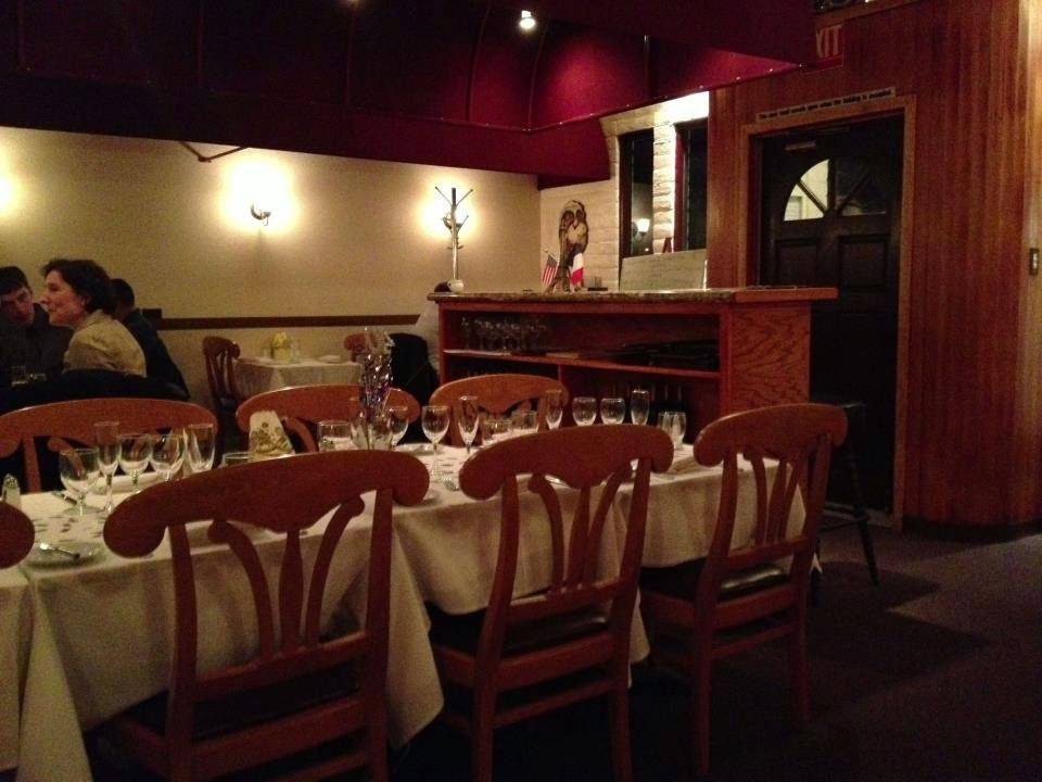 Le Petit Bistro | restaurant | 1405 W El Camino Real, Mountain View, CA 94040, USA | 6509643321 OR +1 650-964-3321