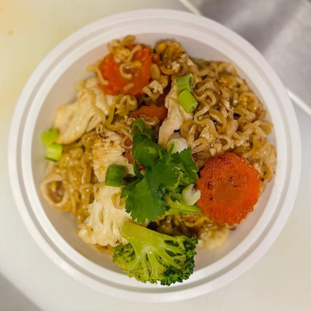 Thai Street Food By Chef Eddy | restaurant | 436 Beverly Pkwy, Pensacola, FL 32505, USA | 8506867212 OR +1 850-686-7212