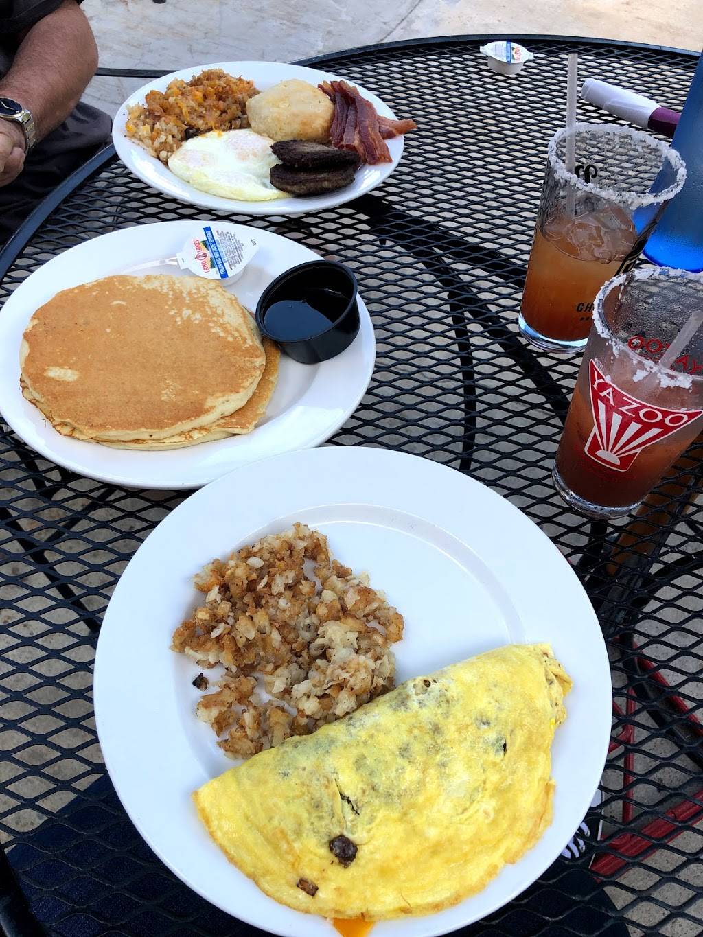 10th Inning Bar & Grill | restaurant | 5960 Getwell Rd, Southaven, MS 38672, USA | 6624704794 OR +1 662-470-4794