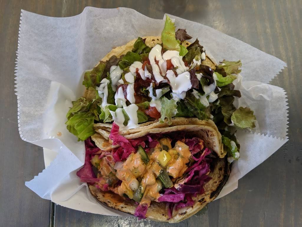 Fistful of Tacos | restaurant | 2708 Paoli Pike, New Albany, IN 47150, USA | 8125570226 OR +1 812-557-0226