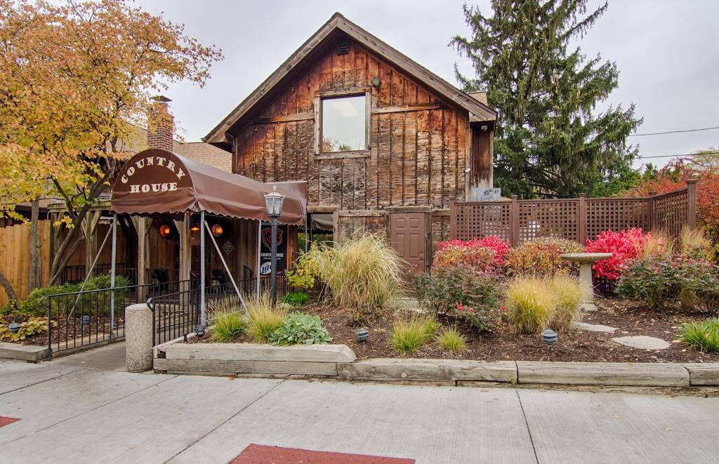 Country House | restaurant | 241 55th St, Clarendon Hills, IL 60514, USA | 6303251444 OR +1 630-325-1444