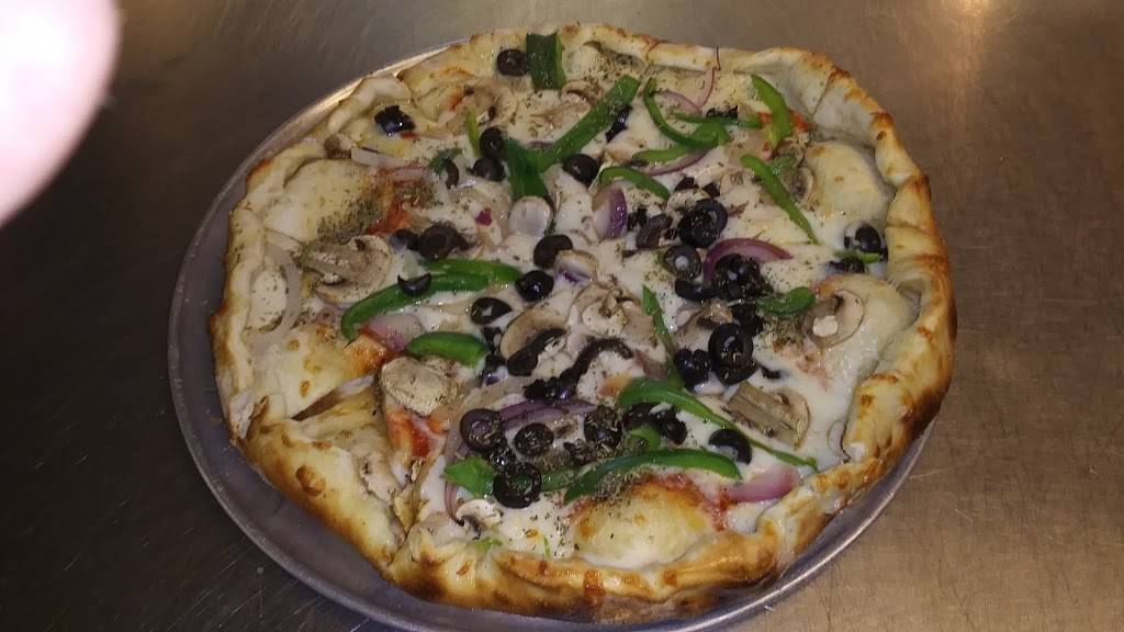 Bullwinkels | restaurant | 606 Beech Mountain Pkwy, Beech Mountain, NC 28604, USA | 8283872354 OR +1 828-387-2354