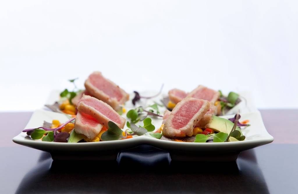 Maxwells at the Club | restaurant | 500 N Kingsbury St, Chicago, IL 60654, USA | 3125275800 OR +1 312-527-5800