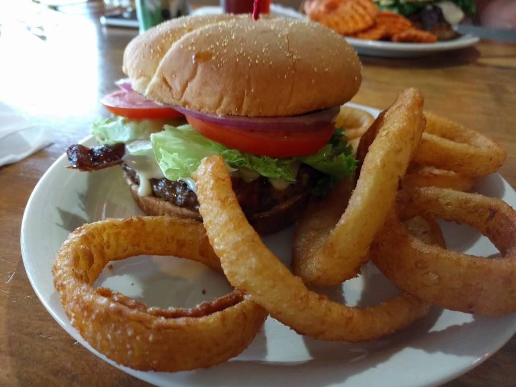 M & M Ranch House | restaurant | 645 Antelope Blvd #1, Red Bluff, CA 96080, USA | 5305271420 OR +1 530-527-1420