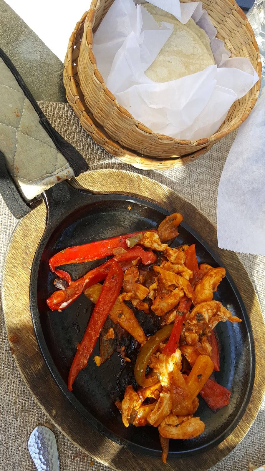 Plaza Linda Restaurant | restaurant | 27 E Carmel Valley Rd, Carmel Valley, CA 93924, USA | 8316594229 OR +1 831-659-4229