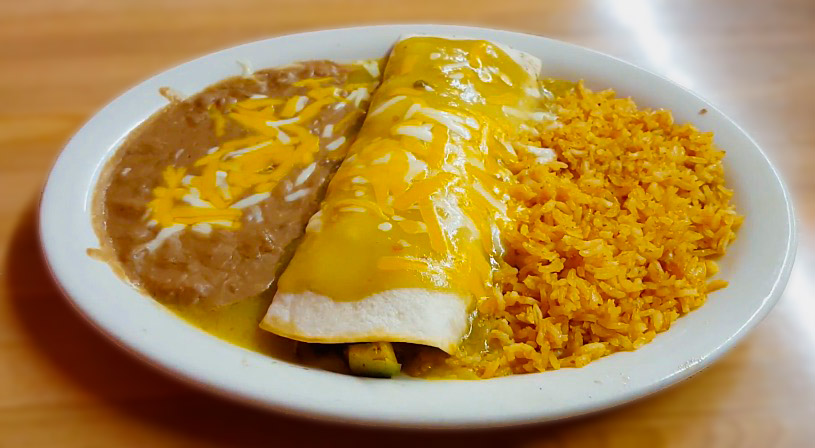 Ricos Cafe | restaurant | 119 N Broadway St, Mertzon, TX 76941, USA | 3258358313 OR +1 325-835-8313