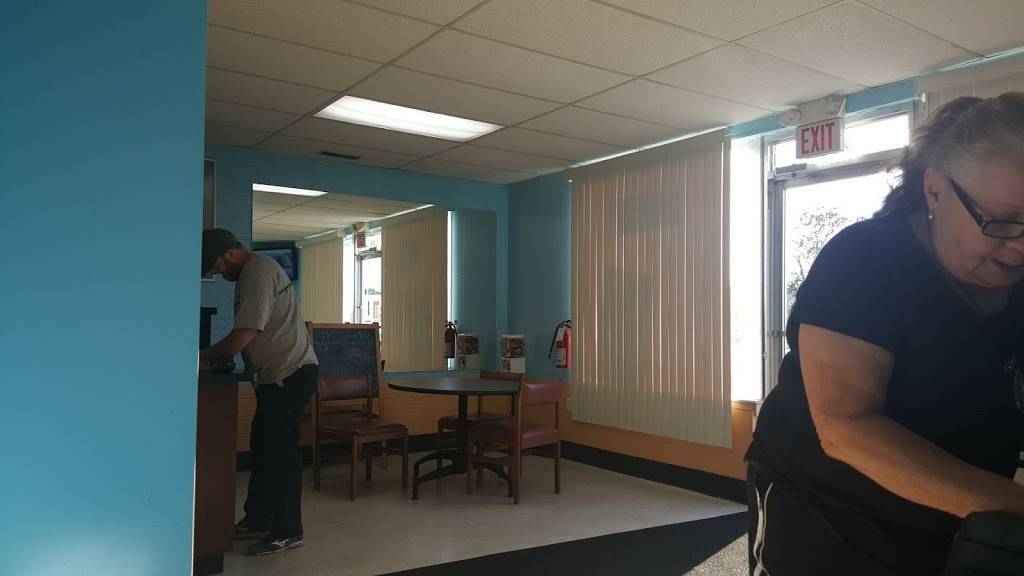 Moraine Fish & Chicken | restaurant | 4960 N Springboro Pike, Dayton, OH 45439, USA | 9378134923 OR +1 937-813-4923