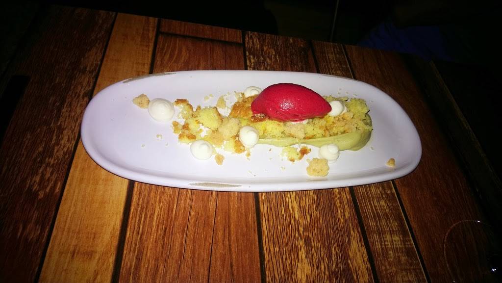 Gino’s Bottega Italiana | restaurant | 6606 Collins Ave, Miami Beach, FL 33141, USA | 3053978296 OR +1 305-397-8296