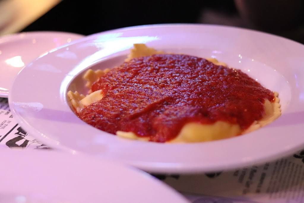 Carmines Restaurant and Bar | restaurant | 9900 Valley Creek Rd, Woodbury, MN 55125, USA | 6517304500 OR +1 651-730-4500