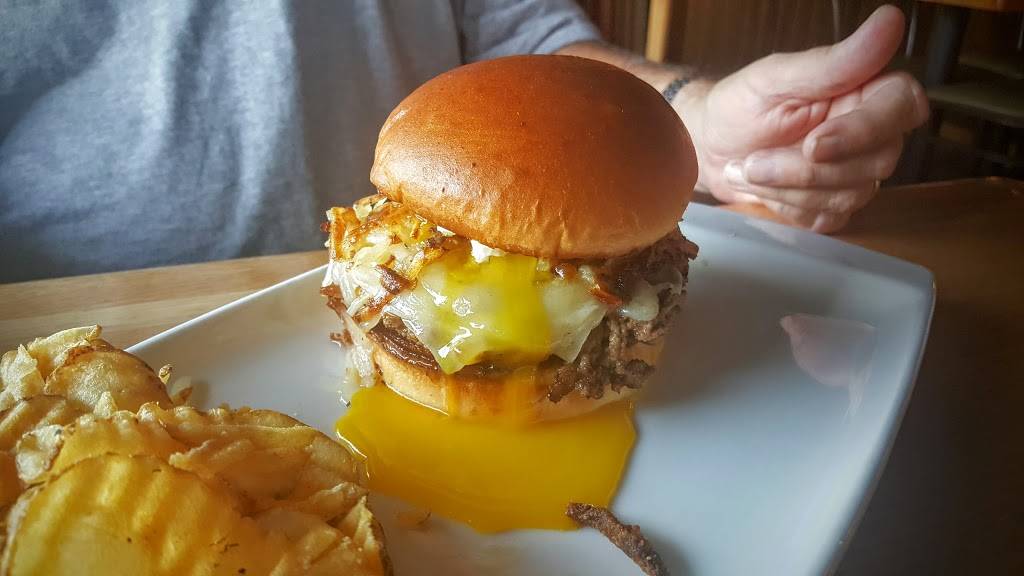 Applebees Grill + Bar | restaurant | 10305 S Eastern Ave, Henderson, NV 89052, USA | 7029908646 OR +1 702-990-8646