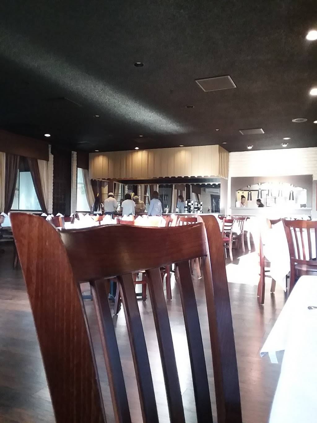 Mr Cs Supper Club | restaurant | 282 W View Point Dr, Nogales, AZ 85621, USA | 5202819000 OR +1 520-281-9000