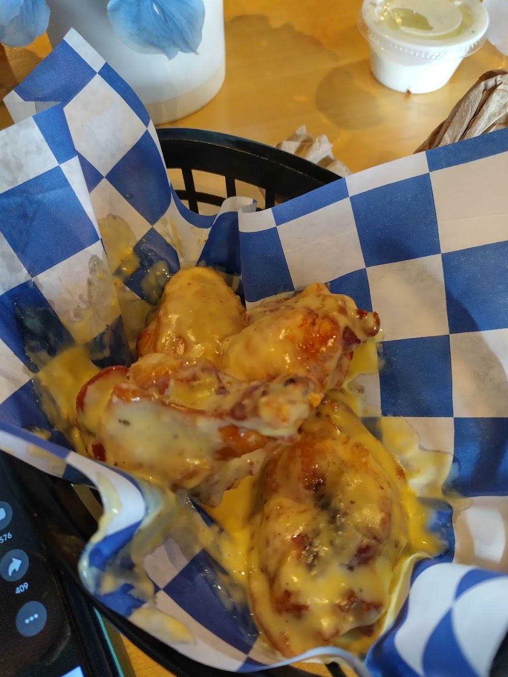 Blue Wings | restaurant | 1600 Louetta Rd Ste B, Spring, TX 77388, USA | 9567891067 OR +1 956-789-1067