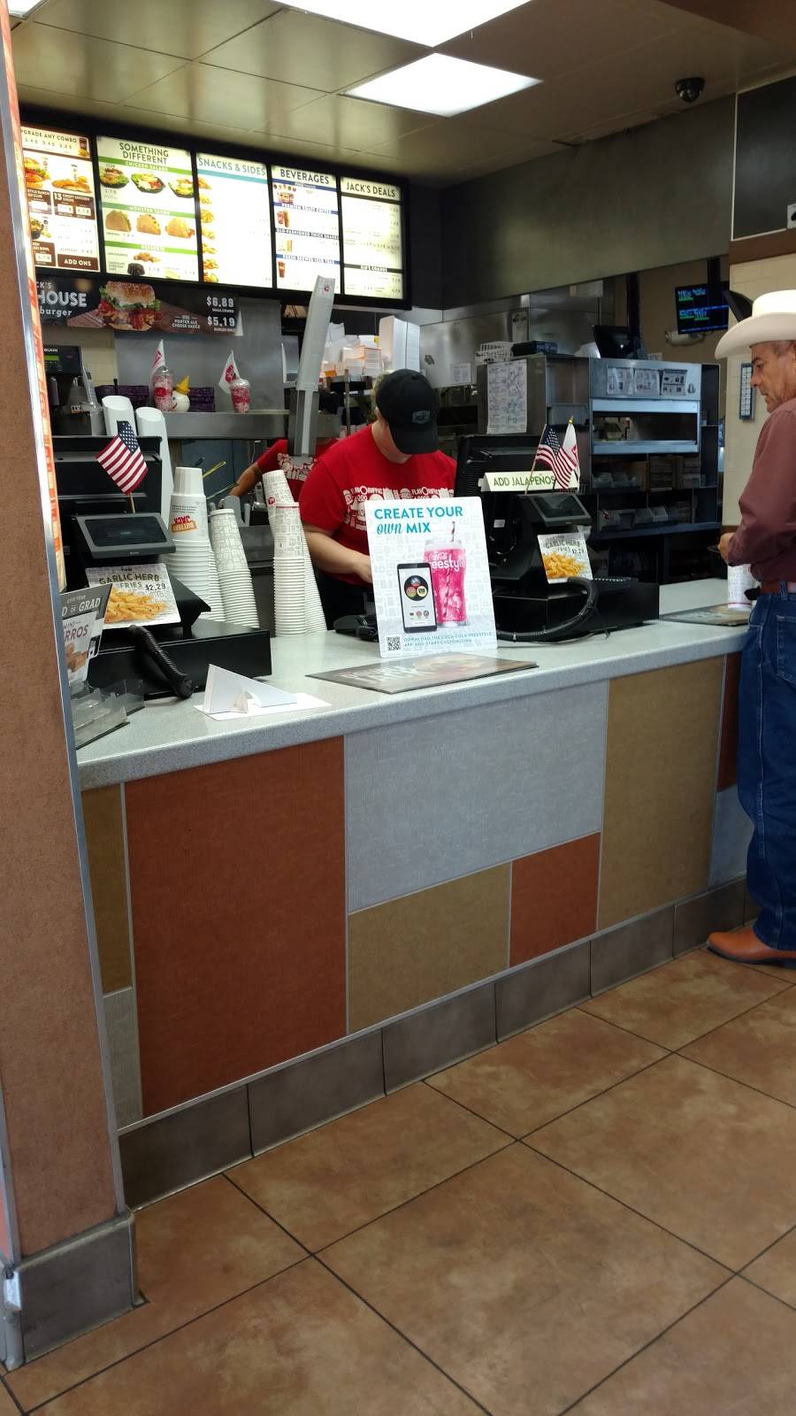 Jack in the Box | restaurant | 1898 Bellevue Rd, Atwater, CA 95301, USA | 2093585992 OR +1 209-358-5992