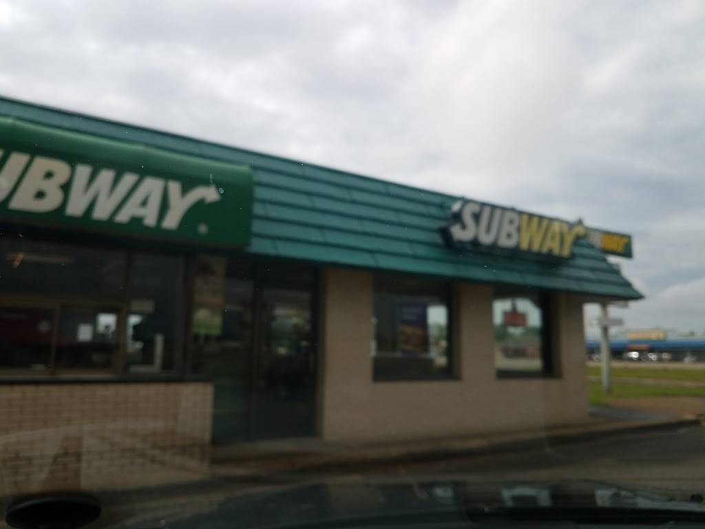 Subway | meal takeaway | 1301 W Keiser Ave, Osceola, AR 72370, USA | 8705633300 OR +1 870-563-3300
