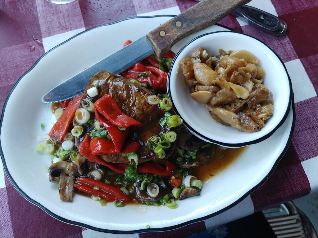 Club Lucky | restaurant | 1824 W Wabansia Ave, Chicago, IL 60622, USA | 7732272300 OR +1 773-227-2300