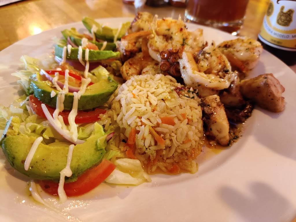 El Limon de Culiacan Seafood and Pub | restaurant | 5313 McCullough Ave, San Antonio, TX 78212, USA | 2102513959 OR +1 210-251-3959