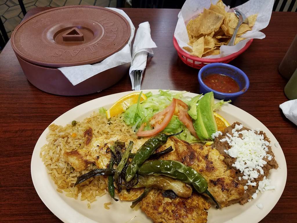 La Cebollita | restaurant | 4343 W 47th St, Chicago, IL 60632, USA | 7732470910 OR +1 773-247-0910