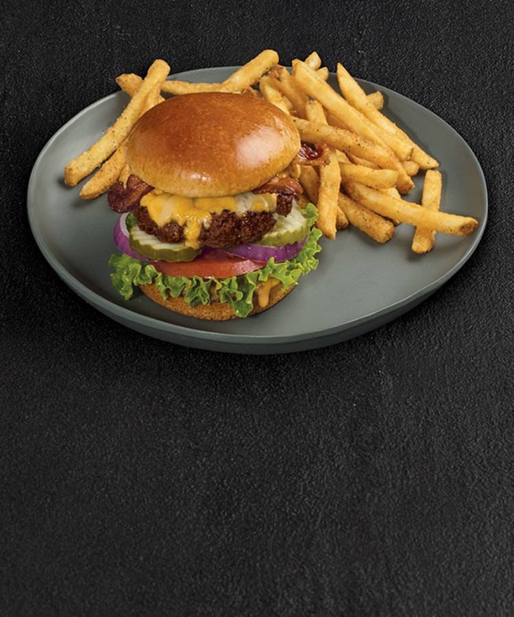 TGI Fridays | restaurant | 501 W Washington Street, Indianapolis, IN 46204, USA | 3176858443 OR +1 317-685-8443