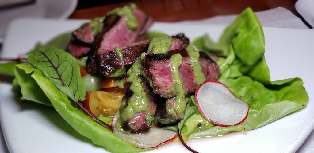 Chadwicks | restaurant | 8822 3rd Ave, Brooklyn, NY 11209, USA | 7188339855 OR +1 718-833-9855