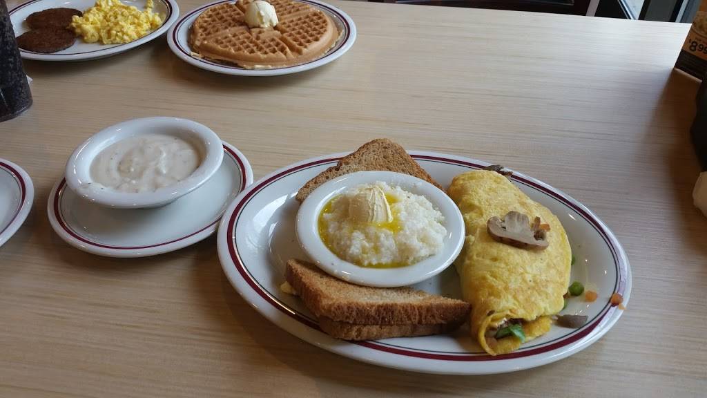 Huddle House | restaurant | 212 Springfield Ave, Newark, NJ 07103, USA | 9738021808 OR +1 973-802-1808