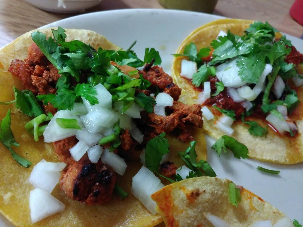 Antojitos Lupita | restaurant | 301 E Jefferson Blvd, Dallas, TX 75203, USA | 2149431510 OR +1 214-943-1510