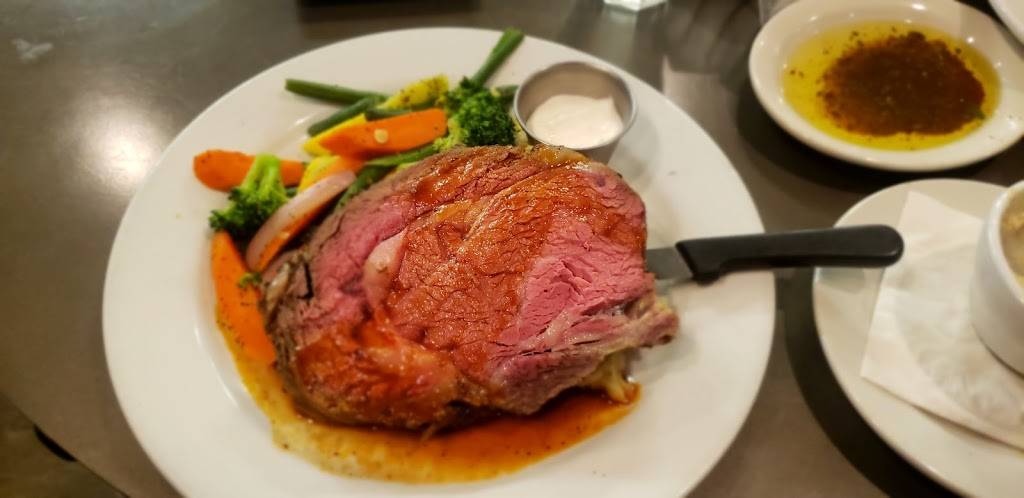 Karlines Restaurant & Bar | restaurant | 1100 Center St, Redding, CA 96001, USA | 5302447663 OR +1 530-244-7663