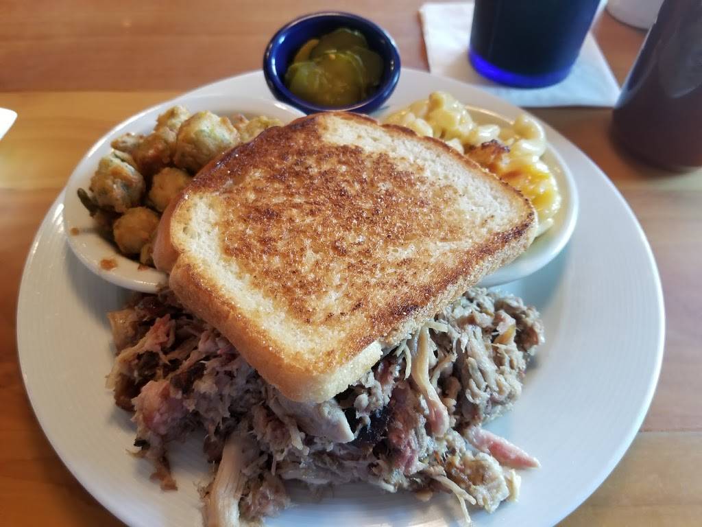 Cue Barbecue | restaurant | 13700 Highway 9 North, Alpharetta, GA 30004, USA | 7706670089 OR +1 770-667-0089