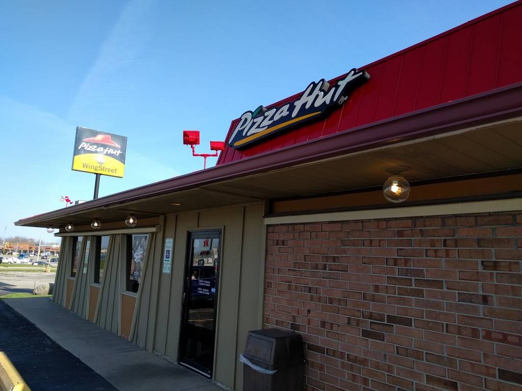 Pizza Hut | restaurant | 2429 Sycamore Dr, Morris, IL 60450, USA | 8159429111 OR +1 815-942-9111