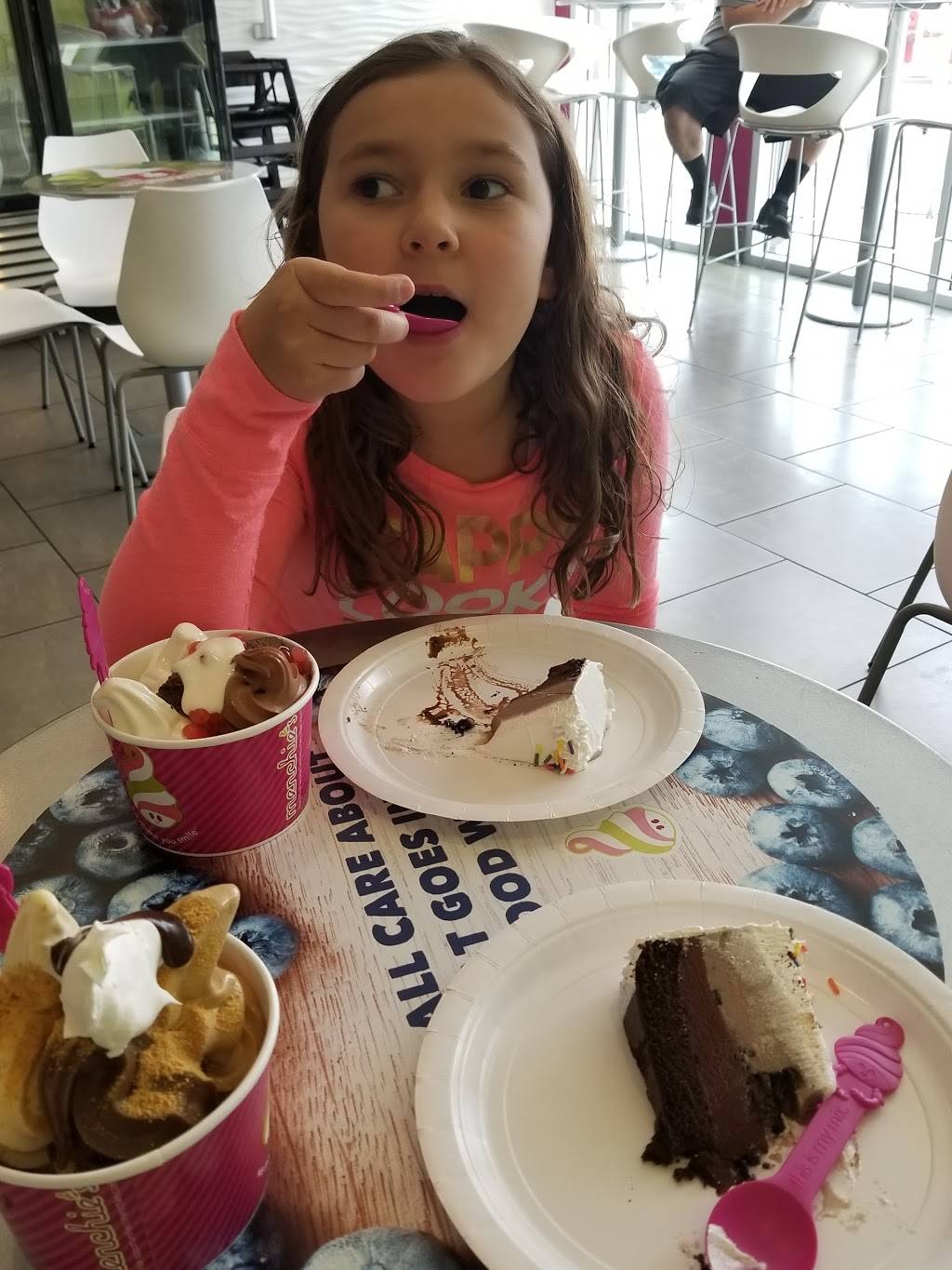 Menchies Frozen Yogurt | bakery | 245 Barranca Ave Ste 14, West Covina, CA 91791, USA | 6263322400 OR +1 626-332-2400