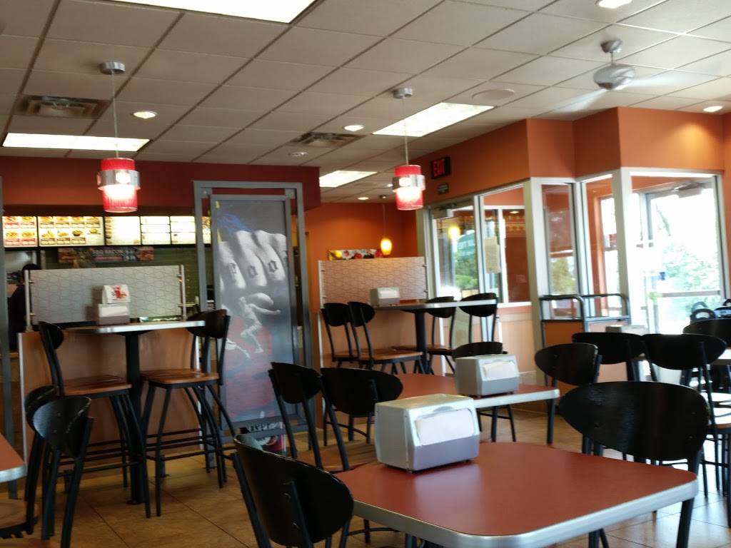 Jack in the Box | restaurant | 5234 Ridge Ave, Cincinnati, OH 45213, USA | 5135315225 OR +1 513-531-5225
