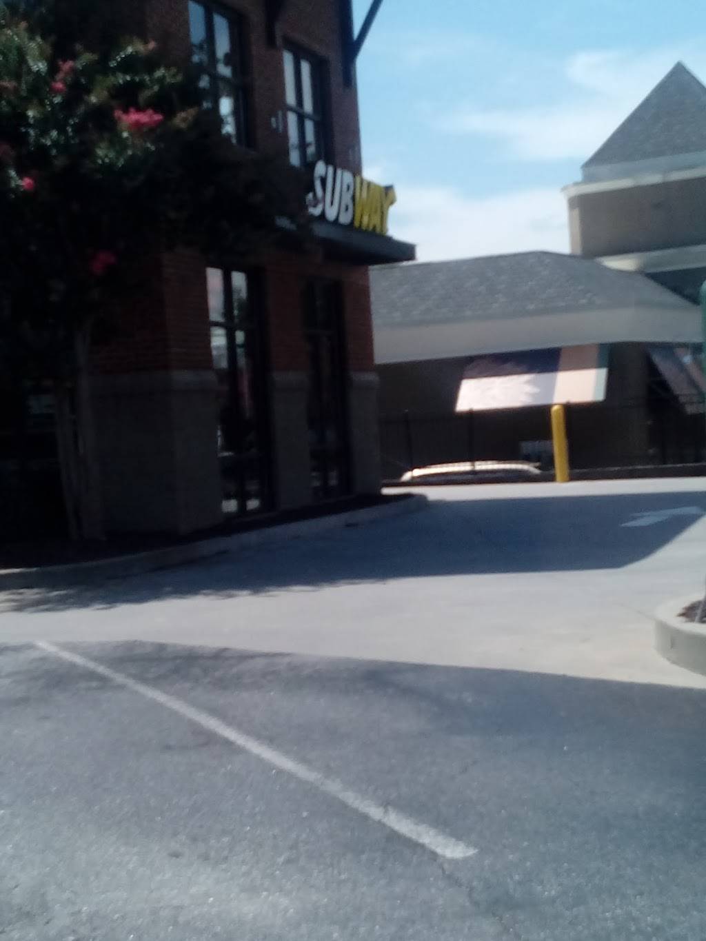 Subway | restaurant | 1936 Augusta St, Greenville, SC 29605, USA | 8642327551 OR +1 864-232-7551