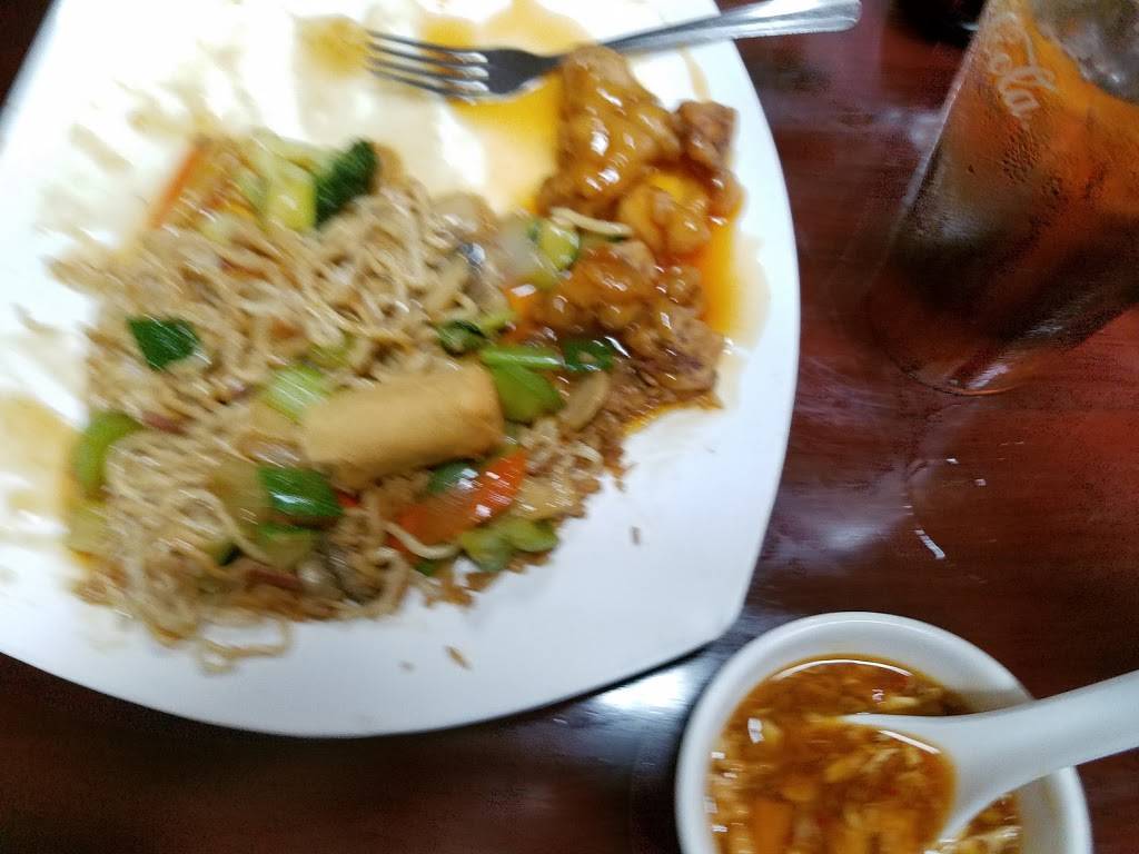 Lee Kitchen | restaurant | 37357 Ave 12, Madera, CA 93636, USA | 5596456888 OR +1 559-645-6888